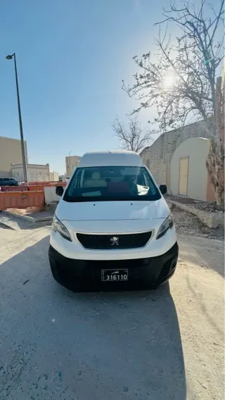 Peugeot Expert 2021