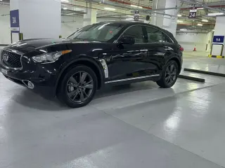 إنفينيتي QX70 2018