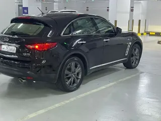 إنفينيتي QX70 2018