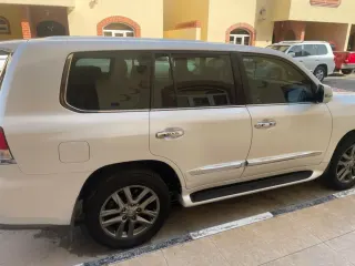 Lexus LX 570 2013