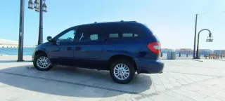 كرايسلر Grand Voyager 2005