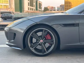 جاكوار F Type 2016