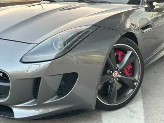 جاكوار F Type 2016