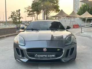 جاكوار F Type 2016