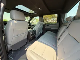 جي إم سي سييرا SLT 2024