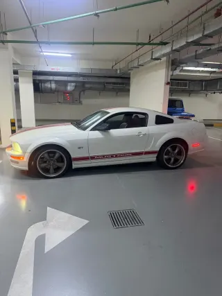 Ford Mustang 2005