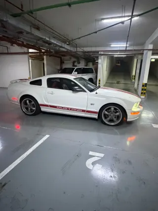 Ford Mustang 2005