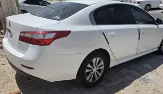 رينو Safrane 2011