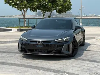 أودي E Tron 2022
