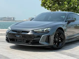 أودي E Tron 2022