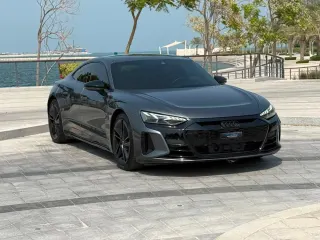 أودي E Tron 2022
