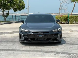 أودي E Tron 2022