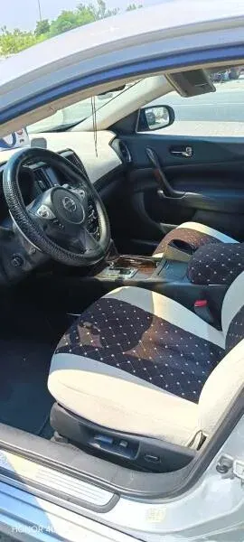 نيسان مكسيما 2011