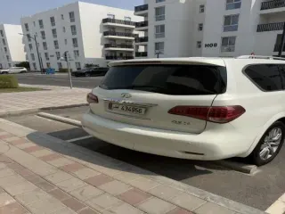 إنفينيتي QX56 2012