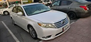 تويوتا افالون 2011