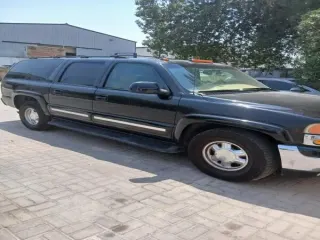 جي إم سي سوبربان 2003