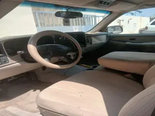 جي إم سي سوبربان 2003