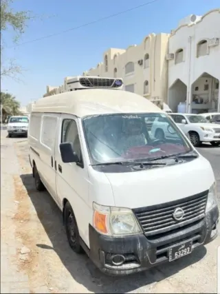 نيسان اورفان 2009