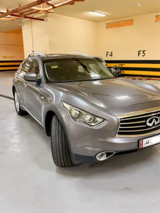 إنفينيتي QX70 2016