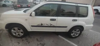 نيسان إكس تريل 2008
