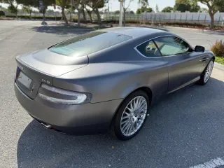 أستون مارتن DB9 2010