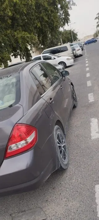 نيسان تيدا 2008