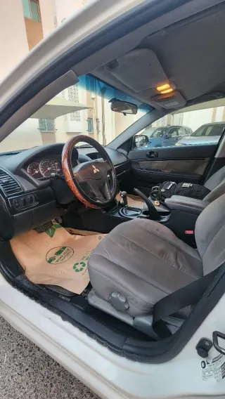 ميتسوبيشي Galant 2013
