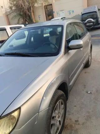 سوبارو Outback 2010