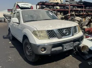 نيسان نافارا 2012
