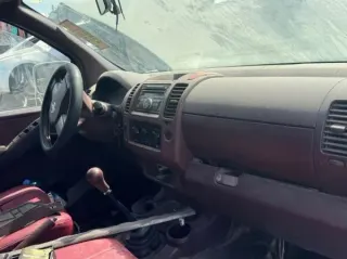 نيسان نافارا 2012