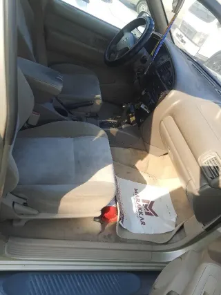 نيسان باثفايندر 2002