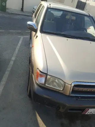 نيسان باثفايندر 2002