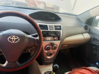 Toyota Yaris 2011