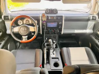 تويوتا FJ Cruiser 2020