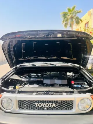 تويوتا FJ Cruiser 2020