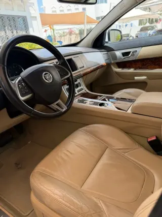 جاكوار Xf 2013