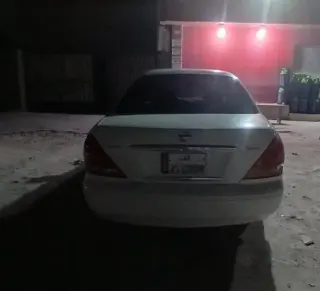نيسان صني 2004