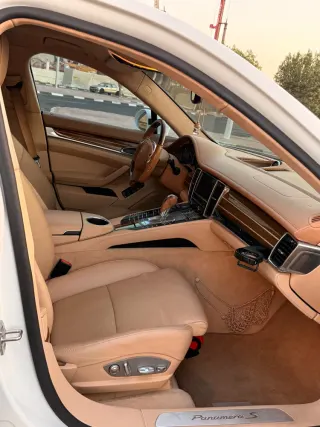 بورشه باناميرا 2012