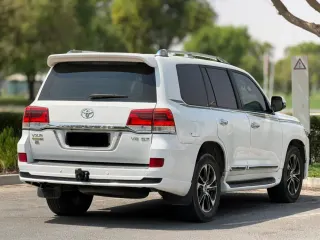 Toyota Land Cruiser 2013