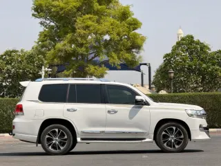 Toyota Land Cruiser 2013