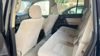 Toyota Land Cruiser 2010