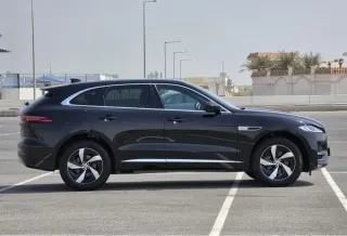 جاكوار F Pace 2021