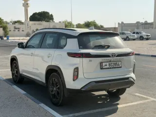 تويوتا اوربان كروزر 2023