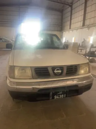 نيسان Pickup 2001