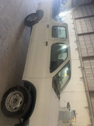 نيسان Pickup 2001