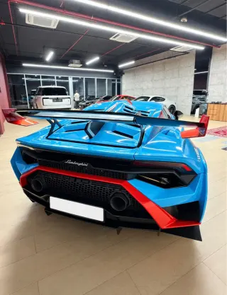 Lamborghini Huracan 2023