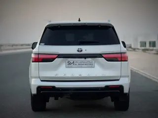 تويوتا سيكويا 2024