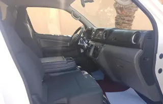 نيسان اورفان 2015