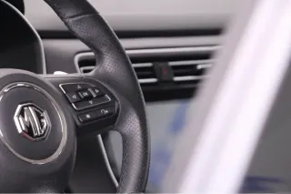 إم جي RX 8 2022