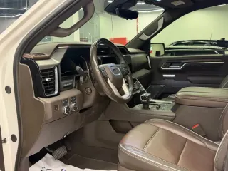 GMC Sierra Denali 2024
